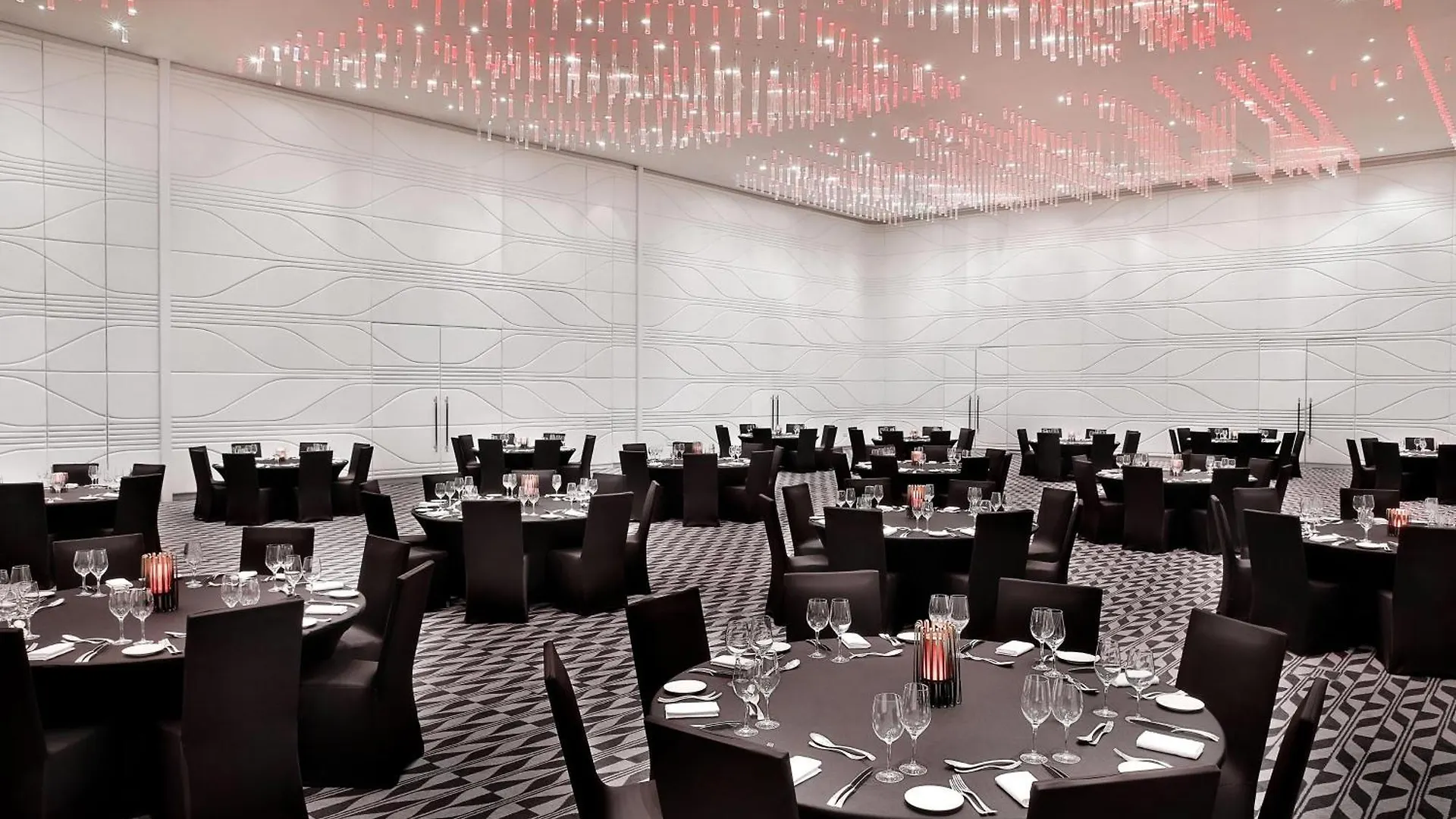 W Abu Dhabi - Yas Island Otel