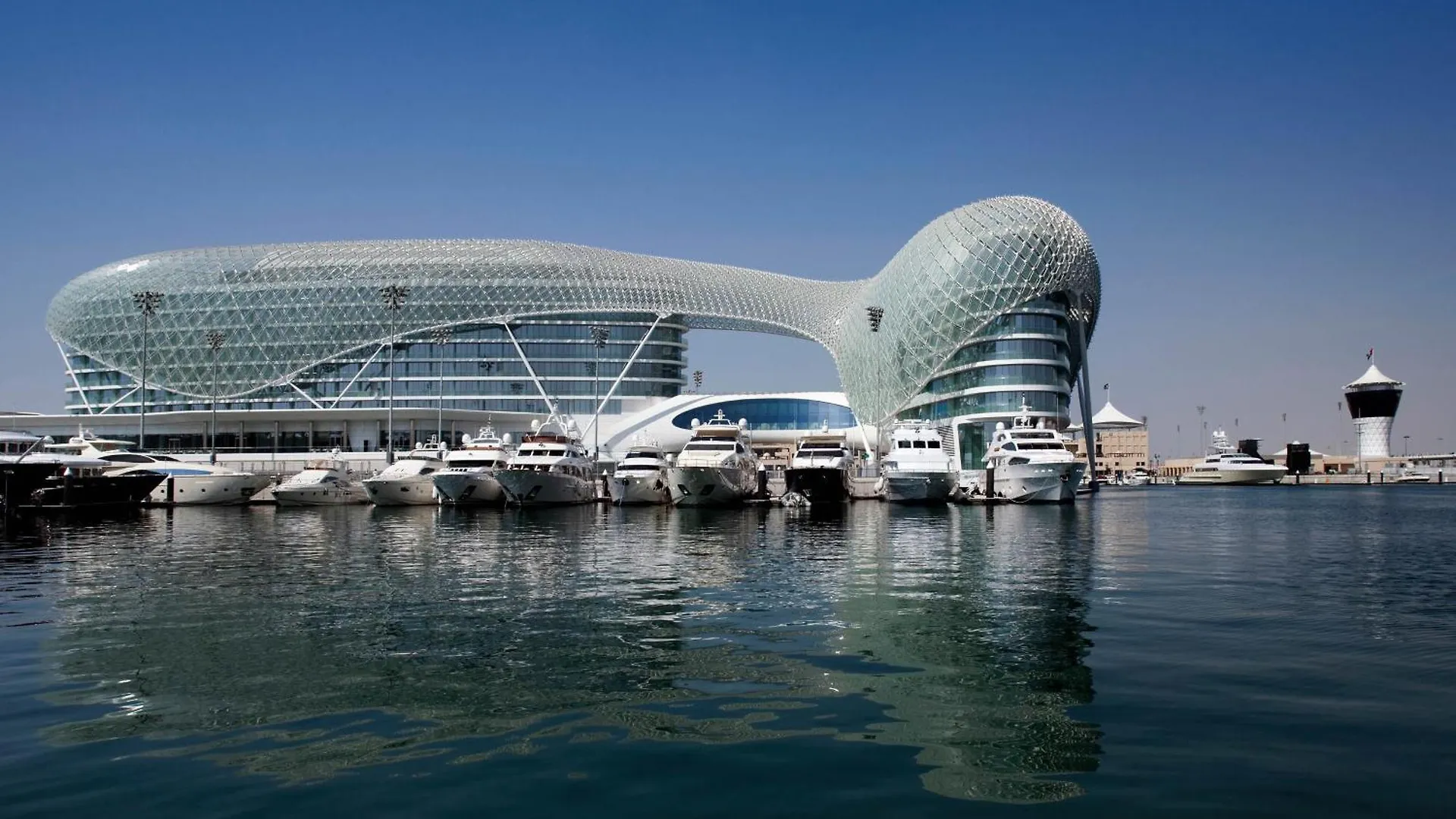 W Abu Dhabi - Yas Island Hotel