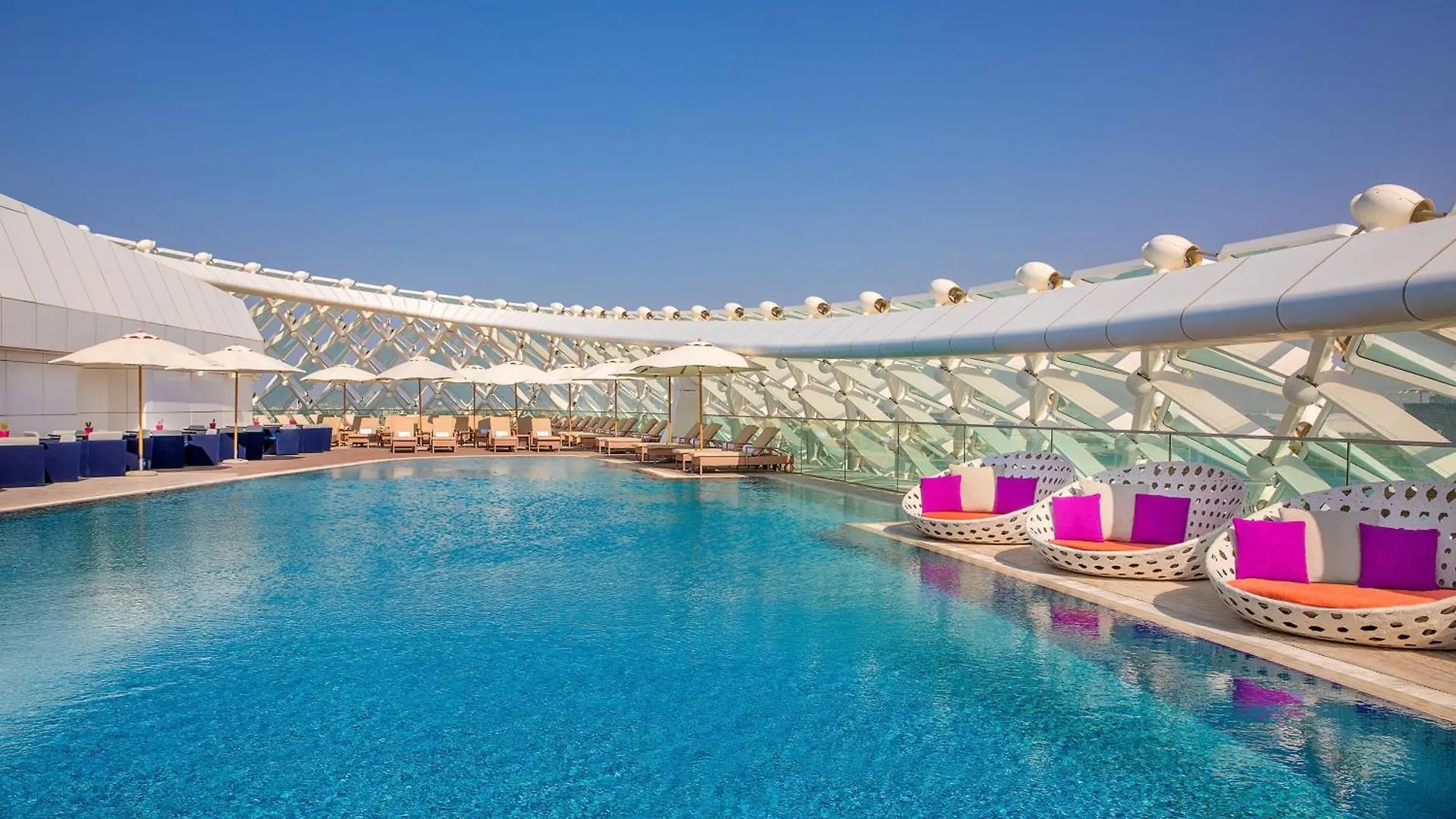 W Abu Dhabi - Yas Island Hotel