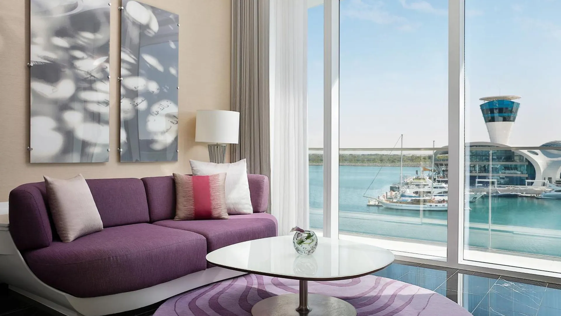 W Abu Dhabi - Yas Island Hotel