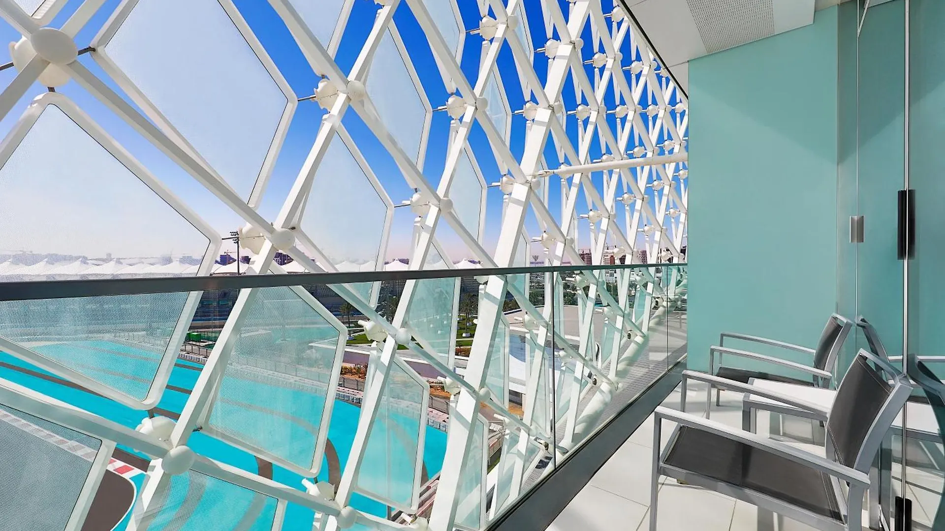 W Abu Dhabi - Yas Island Hotel