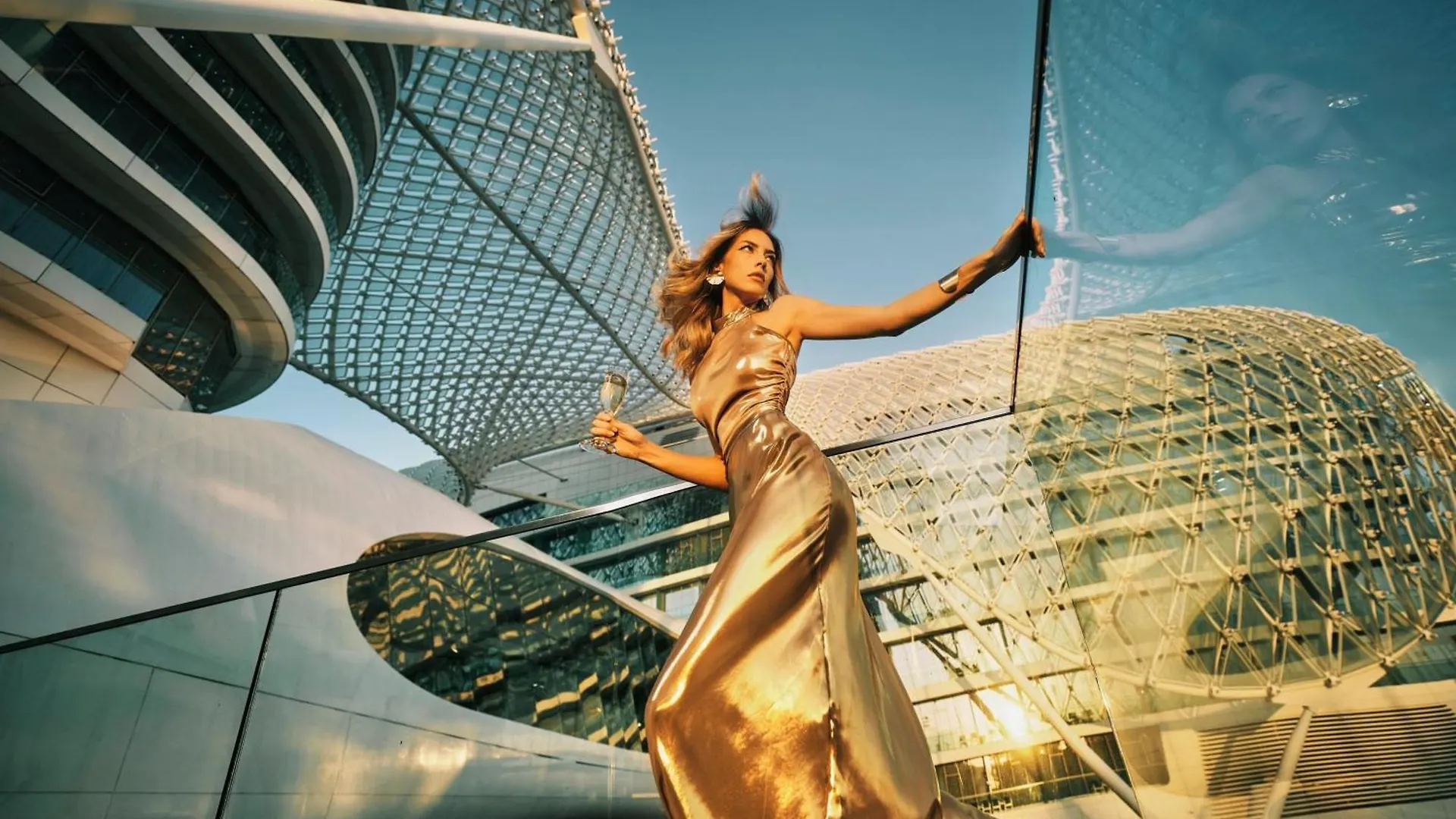 W Abu Dhabi - Yas Island Hotel