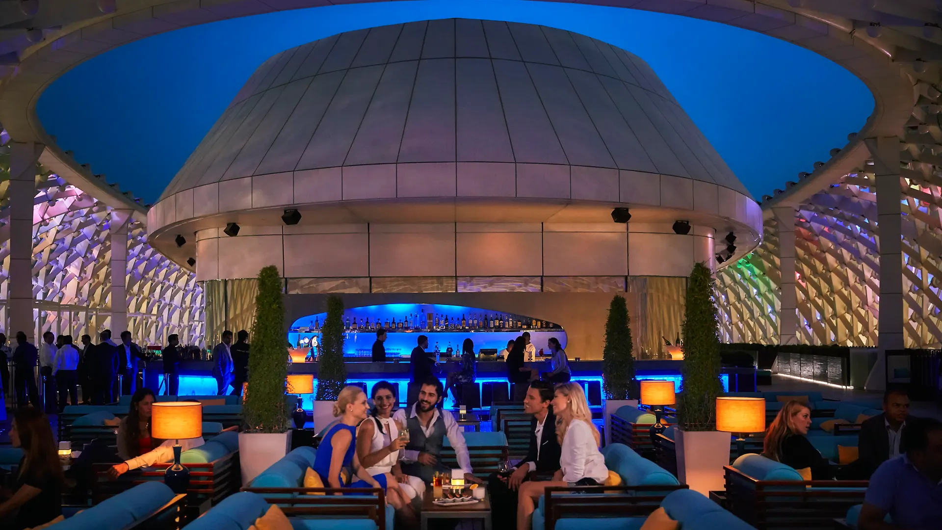 W Abu Dhabi - Yas Island Hotel